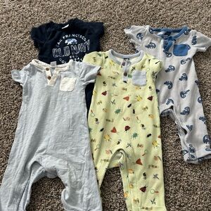 Old Navy Kids Bodysuits - Navy, Light Gray, Yellow, Gray